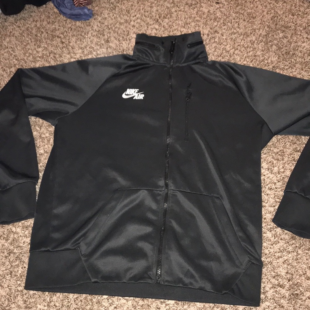 Nike Air Sweatshirt w/ hood (can tuck in)